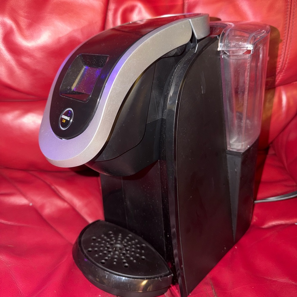 Keurig 2.0 k200 series coffee maker